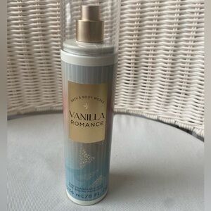 Bath & Body Works Vanilla Romance Mist - Gold and Blue